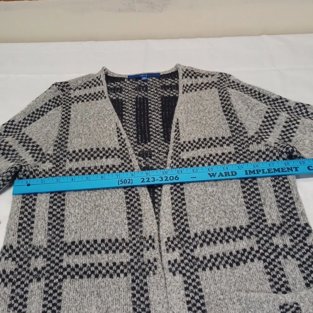 Apt, 9 Long Cardigan Sweater Gray and Navy Plaid Size‎ XL - Picture 4 of 9